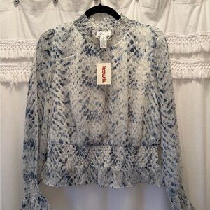 Japna Blue and White Patterned Blouse